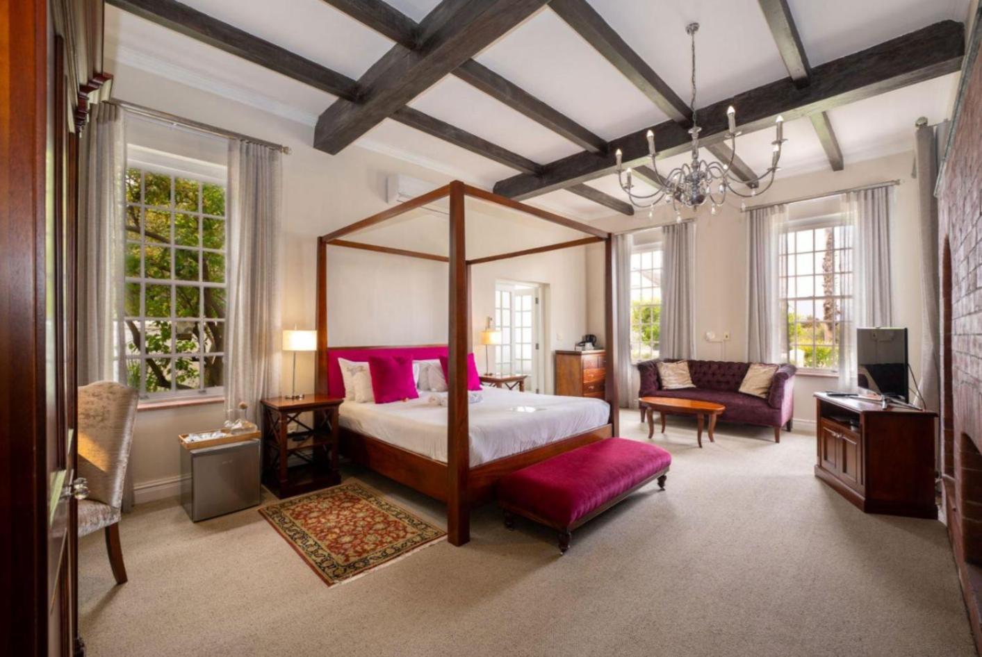 เดอะ ไวลด์ มัชรูม บูติค โฮเต็ล Guest House สเตลเลนบอช ภายนอก รูปภาพ